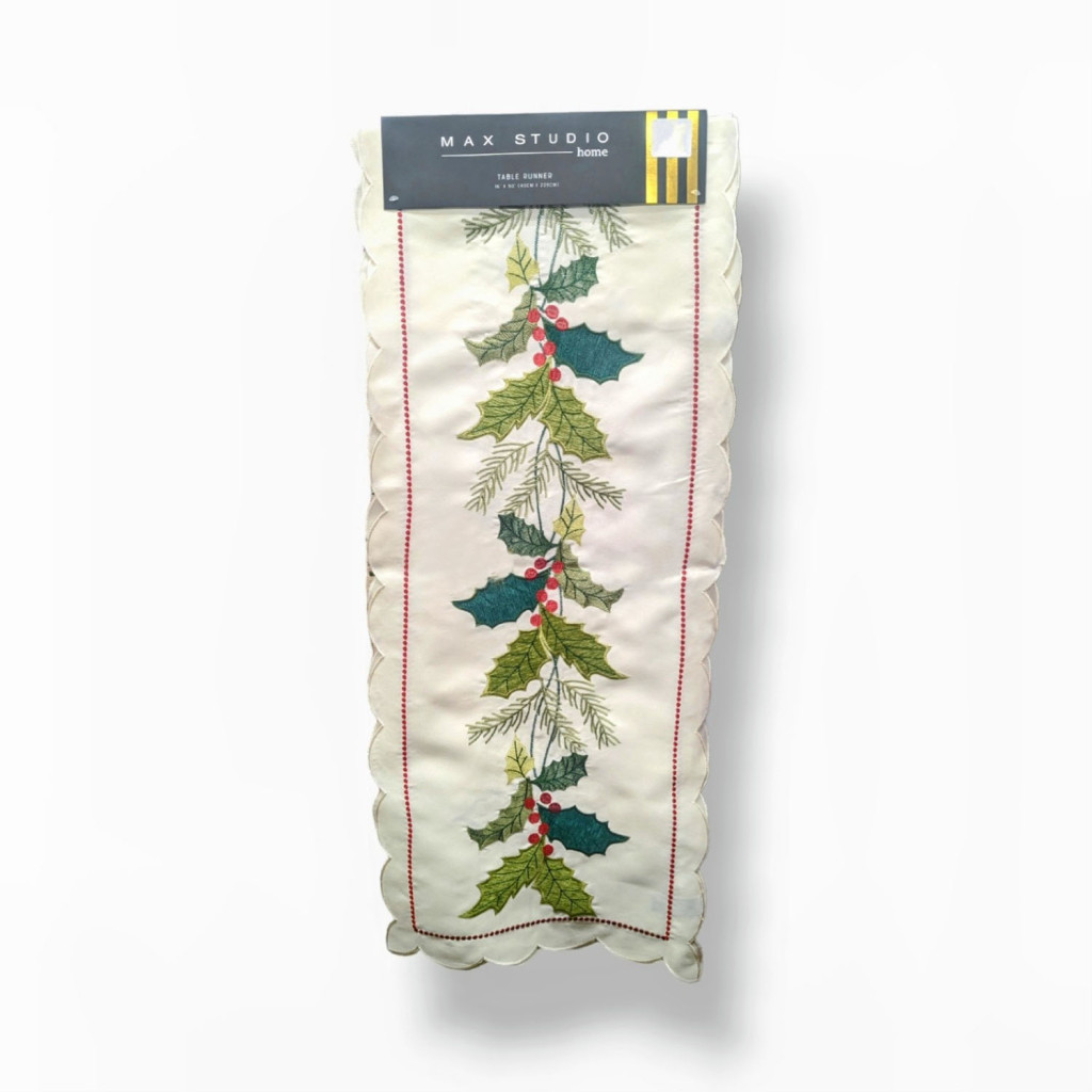 Table Runner Mistletoe Garland 228cm – Max Studio