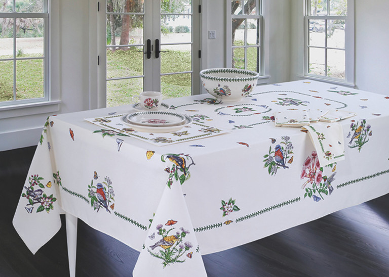 Garden Bouquet Birds Tablecloth 153 x 213cm – Portmeirion (UK)