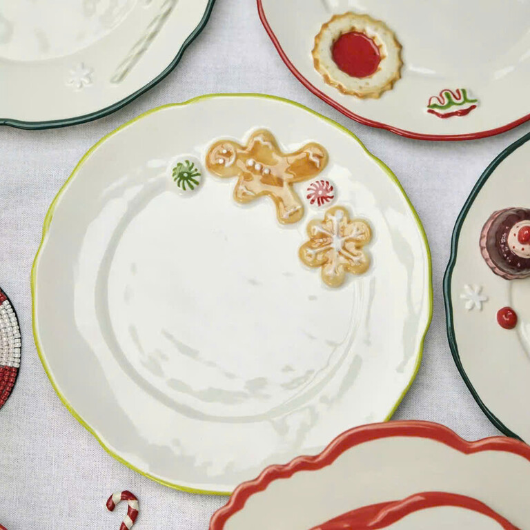 Ceramic Dessert Plate with Gold-Rimmed and Sweet Decoration 21cm Diameter